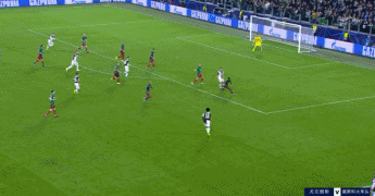 22米世界波+疯狂滑跪!耐玩的变态传奇尤文149秒2球绝境逆转,4万球迷嗨翻天