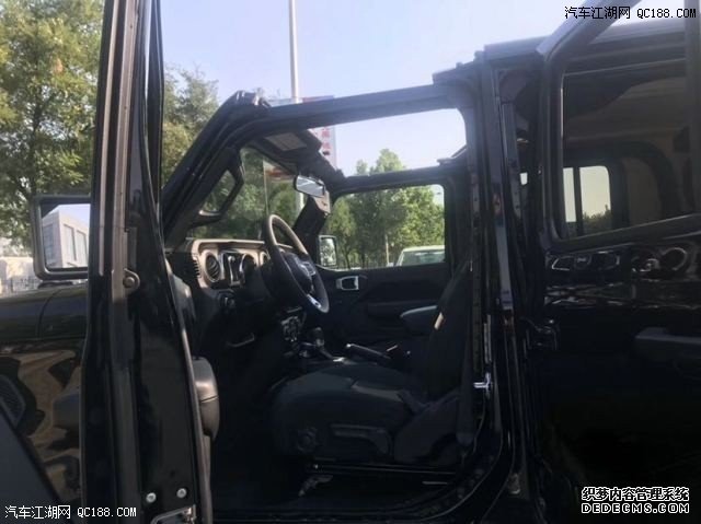 20款Gladiator角斗士牧马人皮卡性能体验