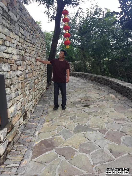 永远的爱豆天津“石头村”6长久稳定传奇私服2岁支书周维记:村里有需要 我随时都会在