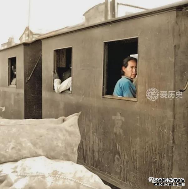 老北京曾经跑客运的轻便火车 跟现在游乐园里差不多 全程五英里