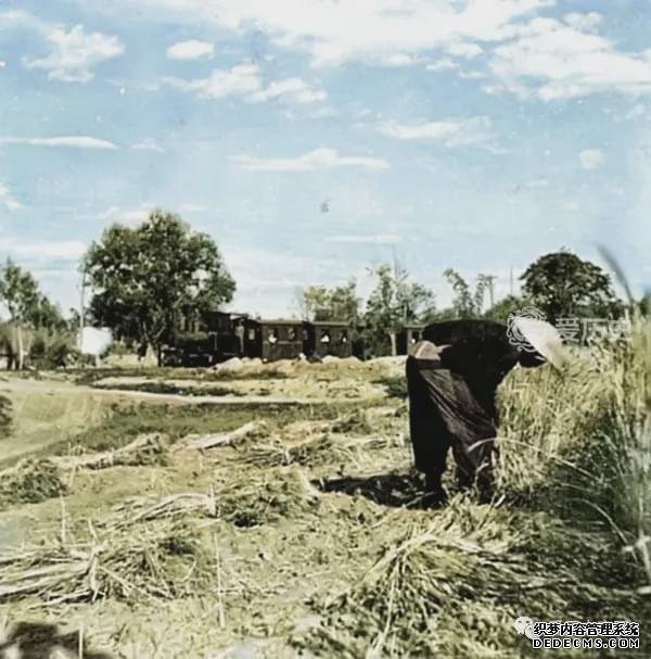 老北京曾经跑客运的轻便火车 跟现在游乐园里差不多 全程五英里