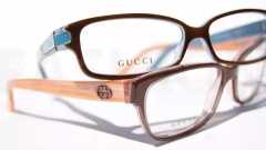 �ݳ�Ʒ��ҵ�������� YSL�۾���һ��д�й�����һ��д�����