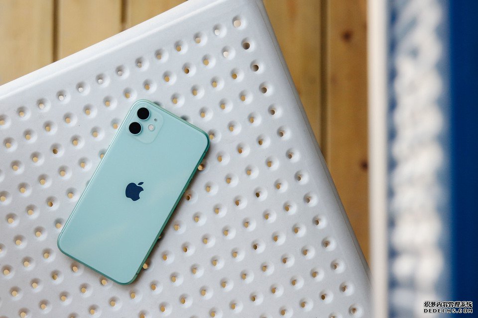 iPhone 11 和 iPhone 11 Pro 该怎么选?